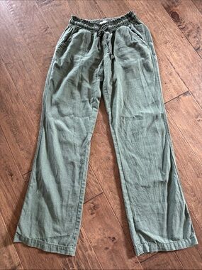 SO Women's Olive Green Straight-Leg Drawstring Pants